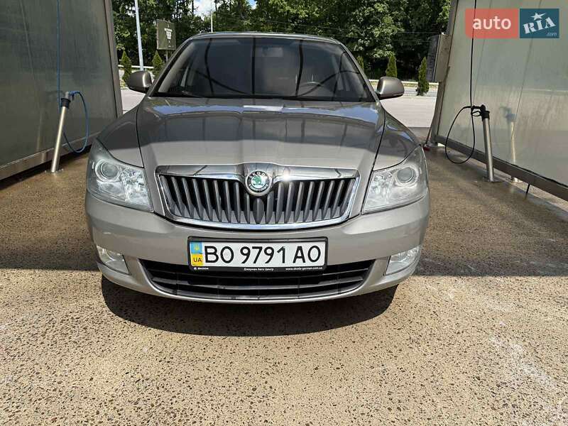 Лифтбек Skoda Octavia 2009 в Тернополе