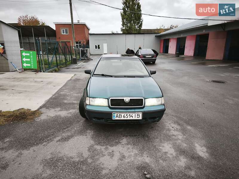 Ліфтбек Skoda Octavia 1999 в Вінниці