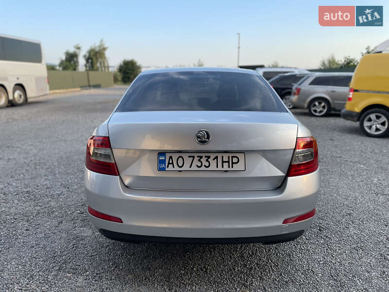 Лифтбек Skoda Octavia 2013 в Иршаве