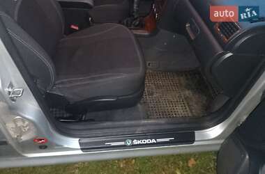 Ліфтбек Skoda Octavia 2001 в  фото 3 Ліфтбек Skoda Octavia 2001 в