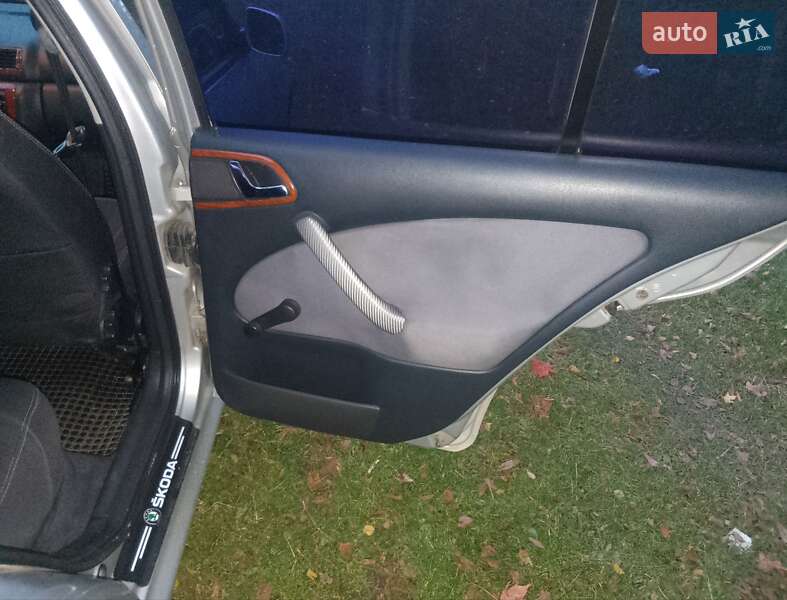 Ліфтбек Skoda Octavia 2001 в Стрию