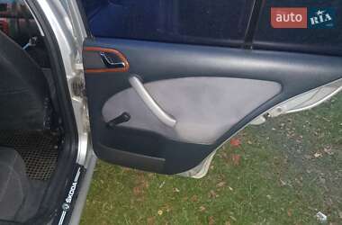 Ліфтбек Skoda Octavia 2001 в  фото 8 Ліфтбек Skoda Octavia 2001 в