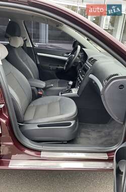 Лифтбек Skoda Octavia 2010 в 
