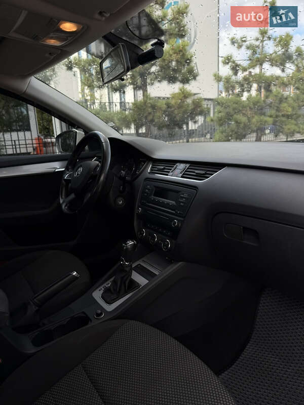 Лифтбек Skoda Octavia 2014 в Киеве фото 16 Лифтбек Skoda Octavia 2014 в Киеве