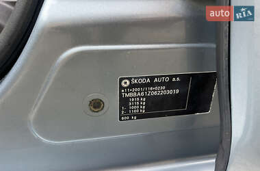 Лифтбек Skoda Octavia 2006 в 