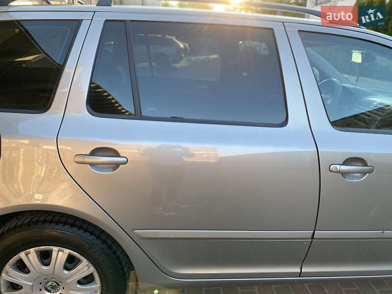 Универсал Skoda Octavia 2011 в Львове