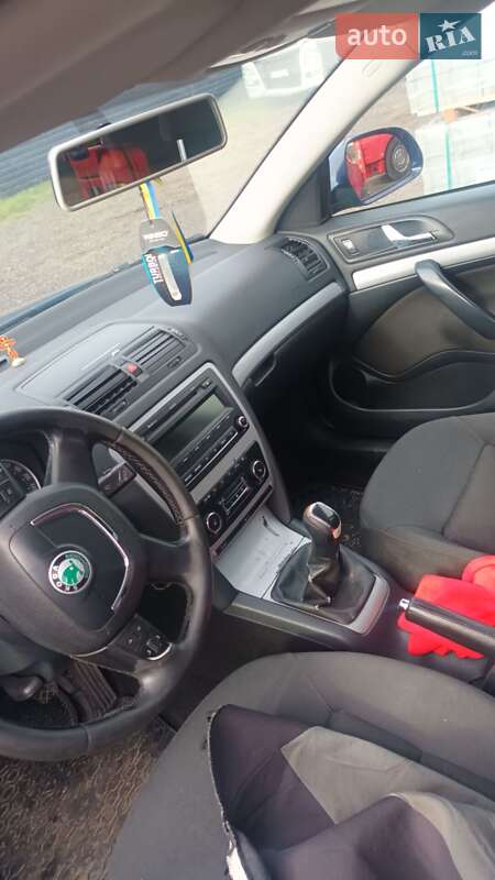 Універсал Skoda Octavia 2012 в Маневичах