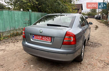 Лифтбек Skoda Octavia 2006 в 