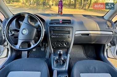Лифтбек Skoda Octavia 2008 в 