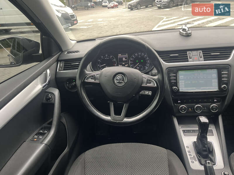 Лифтбек Skoda Octavia 2016 в Ровно