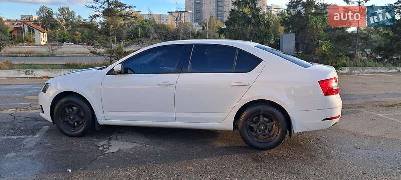Лифтбек Skoda Octavia 2019 в Киеве