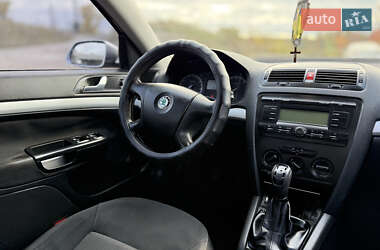 Лифтбек Skoda Octavia 2008 в 
