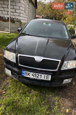 Универсал Skoda Octavia 2006 в Остроге