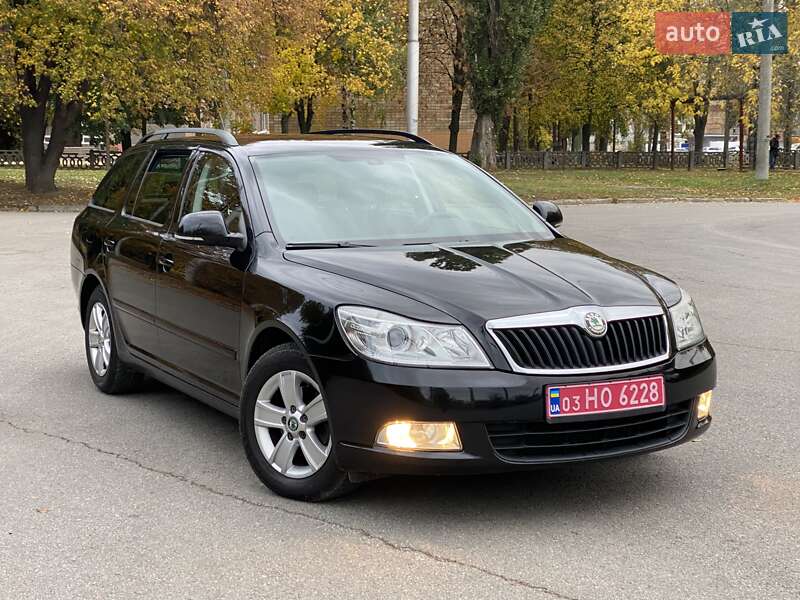 Универсал Skoda Octavia 2010 в 