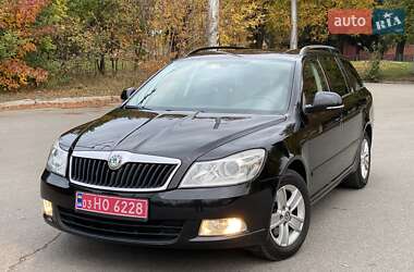 Универсал Skoda Octavia 2010 в 