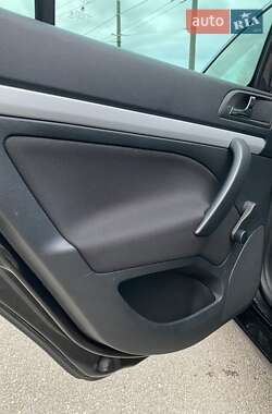 Универсал Skoda Octavia 2010 в 
