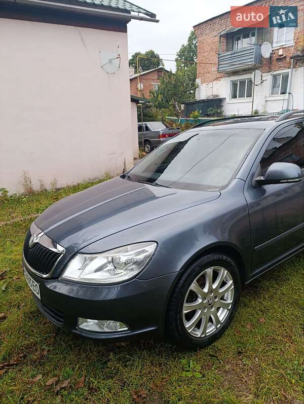 Універсал Skoda Octavia 2009 в Семенівці