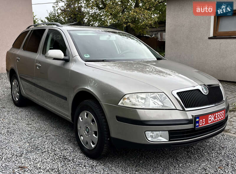 Універсал Skoda Octavia 2008 в Дніпрі