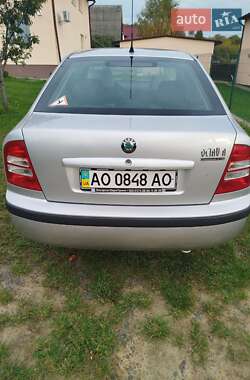 Лифтбек Skoda Octavia 2004 в 