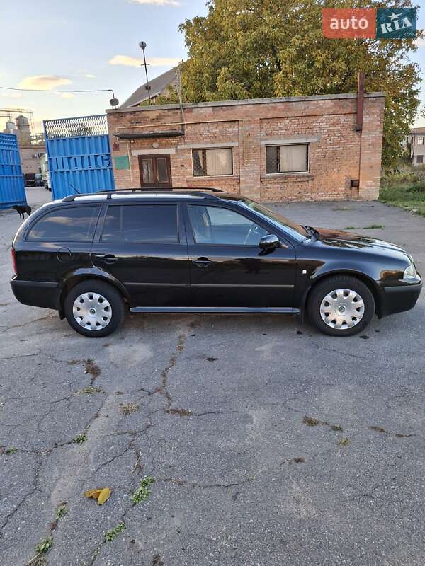 Универсал Skoda Octavia 2005 в Умани