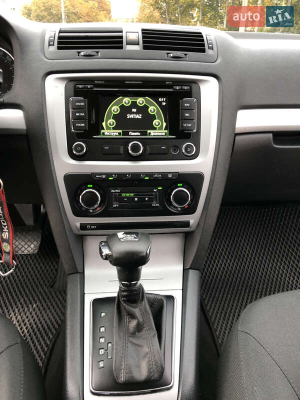 Универсал Skoda Octavia 2012 в Ровно