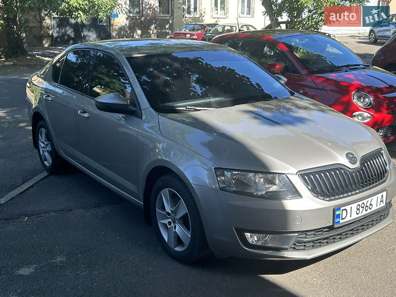 Лифтбек Skoda Octavia 2014 в Одессе фото 3 Лифтбек Skoda Octavia 2014 в Одессе