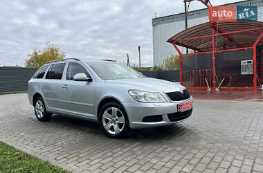 Универсал Skoda Octavia 2012 в 