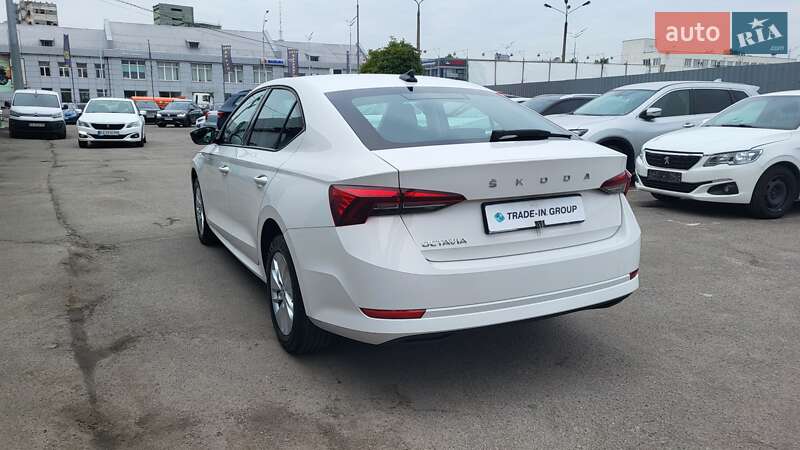 Лифтбек Skoda Octavia 2021 в Киеве