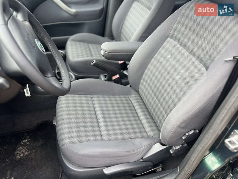 Универсал Skoda Octavia 2004 в Виннице