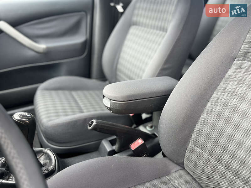 Универсал Skoda Octavia 2004 в Виннице