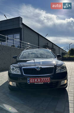 Універсал Skoda Octavia 2011 в  фото 13 Універсал Skoda Octavia 2011 в
