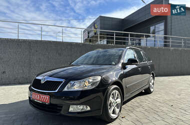 Універсал Skoda Octavia 2011 в  фото 17 Універсал Skoda Octavia 2011 в