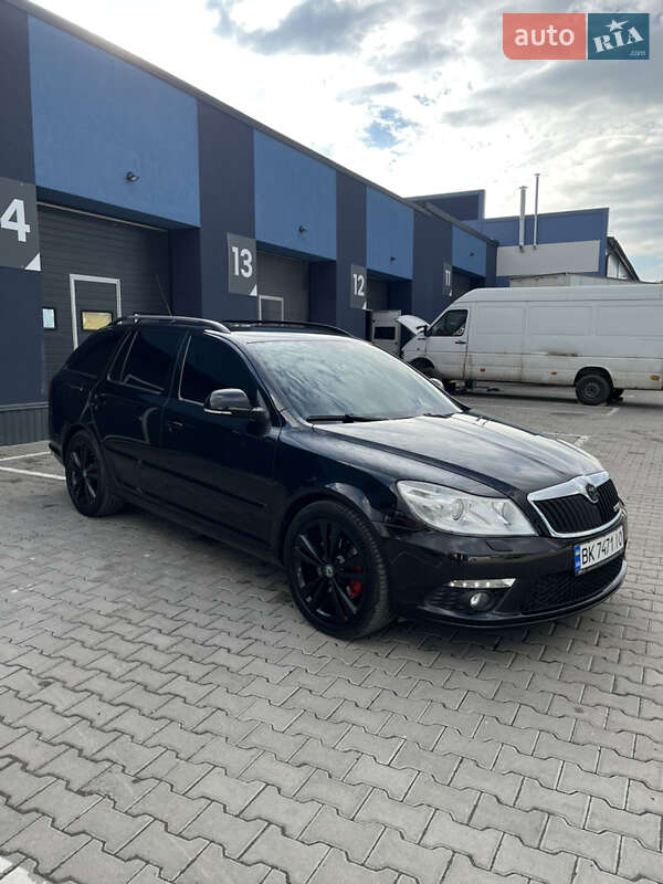 Универсал Skoda Octavia 2011 в Ровно