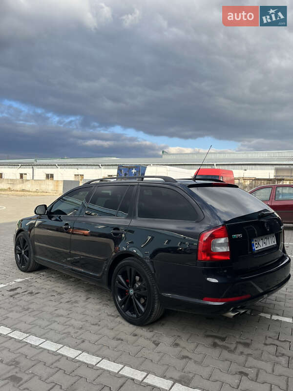 Универсал Skoda Octavia 2011 в Ровно