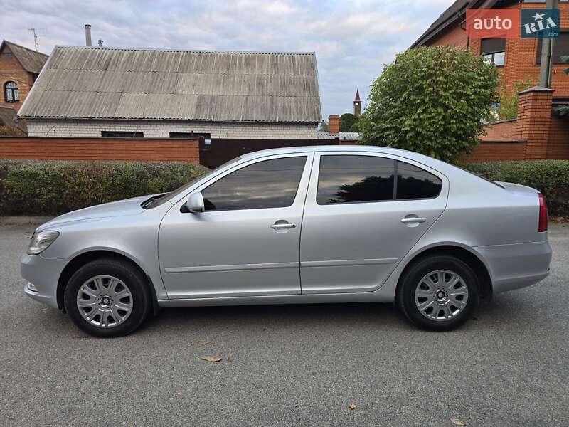 Лифтбек Skoda Octavia 2011 в Днепре фото 3 Лифтбек Skoda Octavia 2011 в Днепре