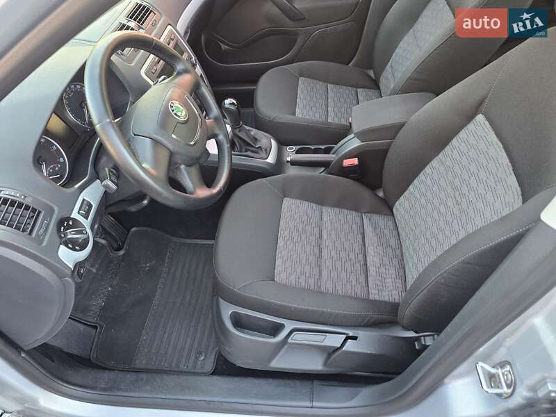 Лифтбек Skoda Octavia 2011 в Днепре фото 17 Лифтбек Skoda Octavia 2011 в Днепре