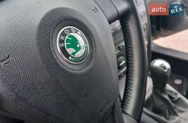 Лифтбек Skoda Octavia 2009 в 