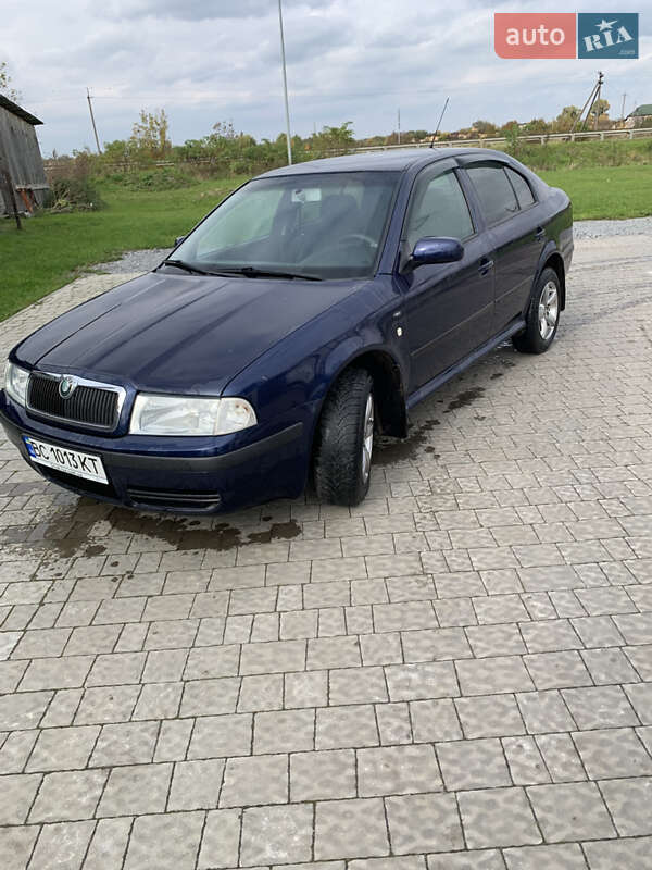 Лифтбек Skoda Octavia 2004 в Буске