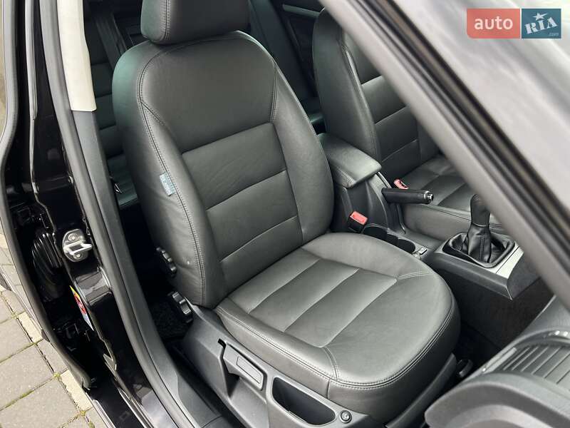 Универсал Skoda Octavia 2012 в Стрые