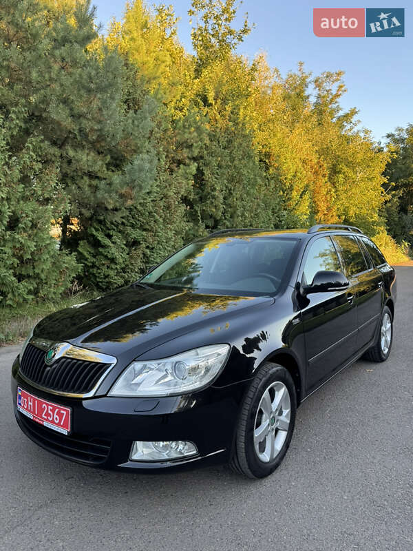 Универсал Skoda Octavia 2012 в Ровно