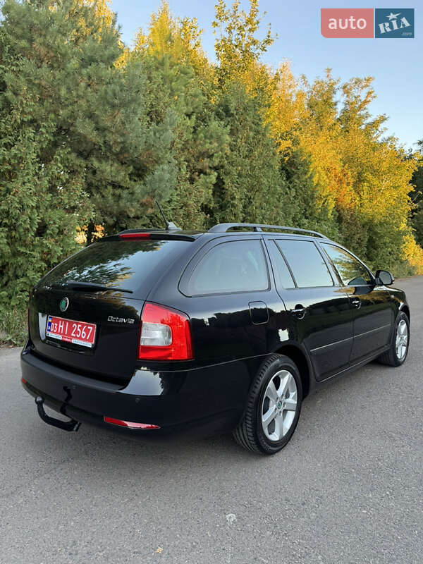 Универсал Skoda Octavia 2012 в Ровно