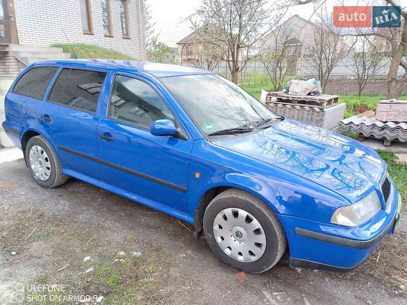 Универсал Skoda Octavia 2000 в 