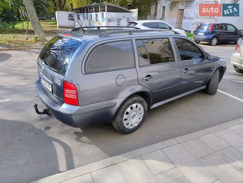 Универсал Skoda Octavia 2008 в Виннице