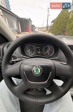 Лифтбек Skoda Octavia 2010 в 
