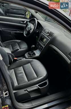 Универсал Skoda Octavia 2011 в 