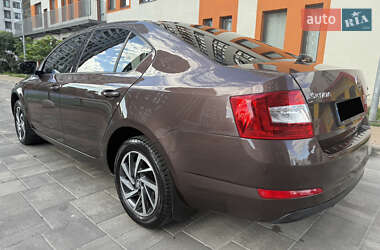 Лифтбек Skoda Octavia 2013 в 