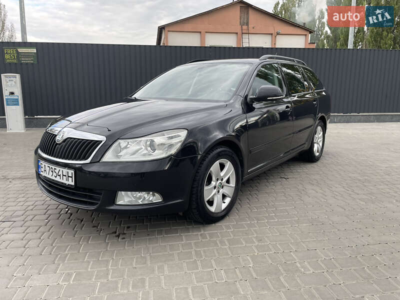 Універсал Skoda Octavia 2012 в Кропивницькому