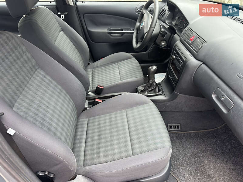 Універсал Skoda Octavia 2006 в Тернополі