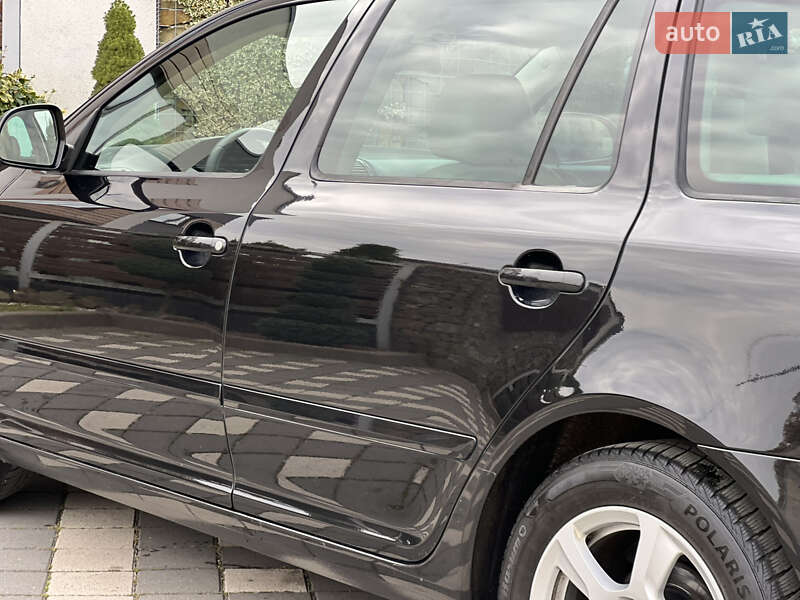 Универсал Skoda Octavia 2009 в Стрые