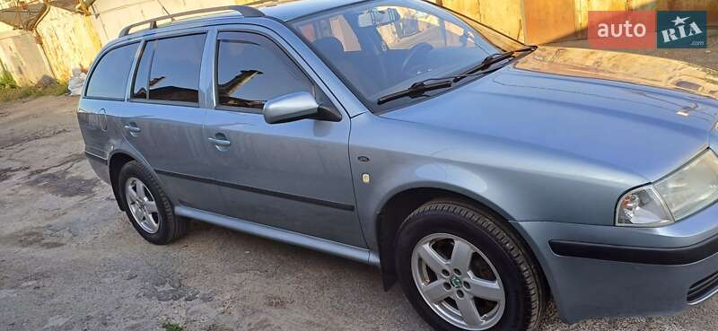 Универсал Skoda Octavia 2002 в Киеве